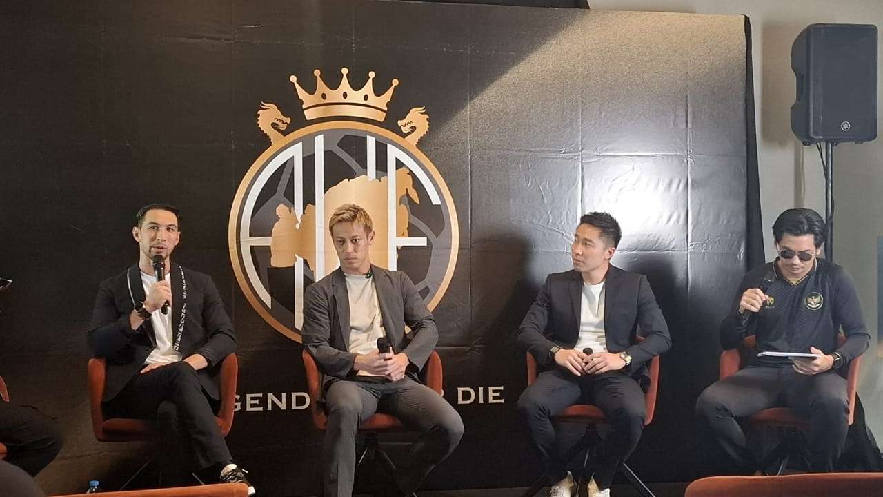 Keisuke Honda & Arthur Irawan