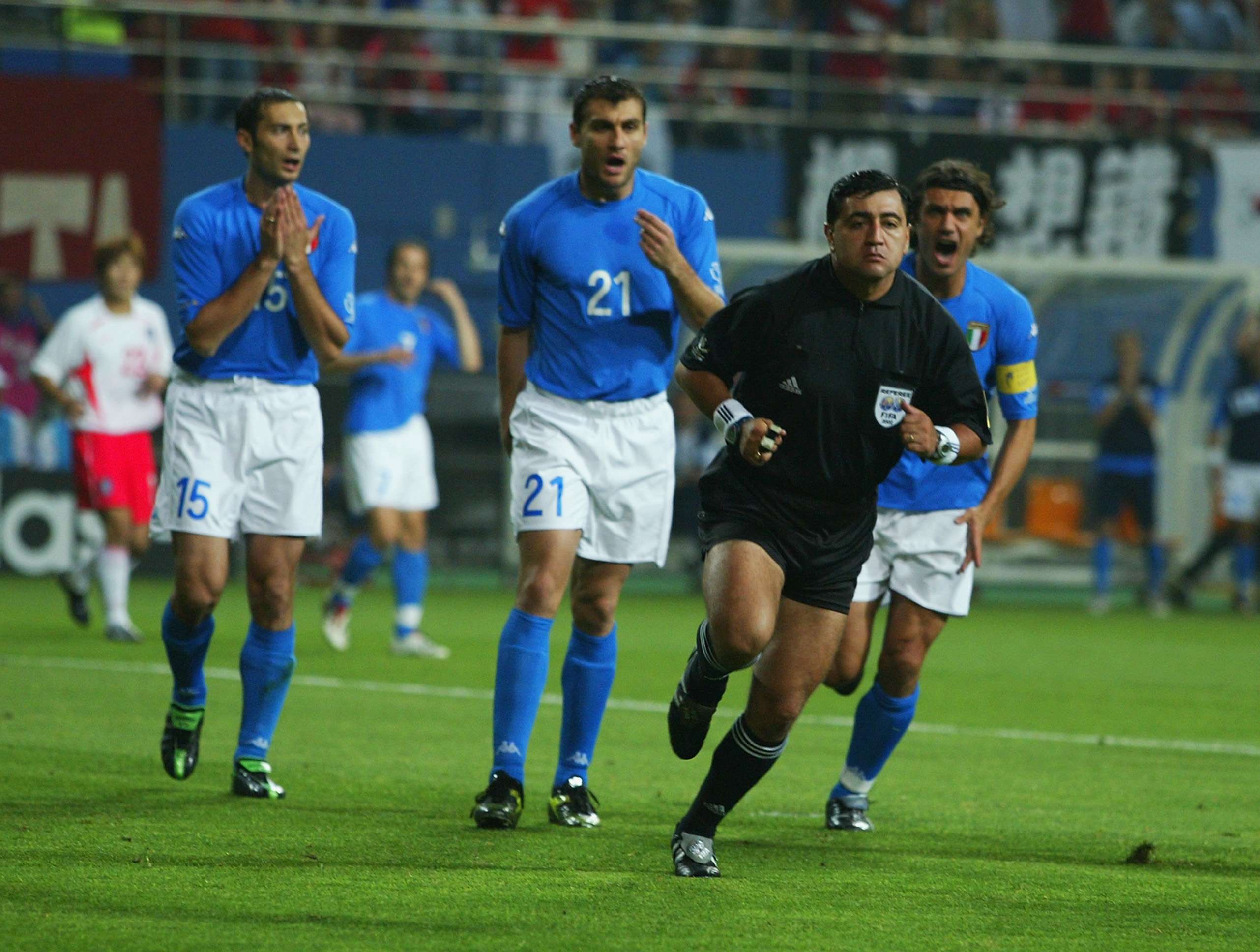 MALDINI VS South Korea World Cup 2002