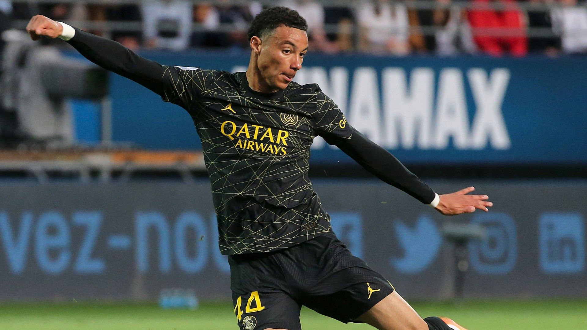 Hugo Ekitike PSG 2022-23