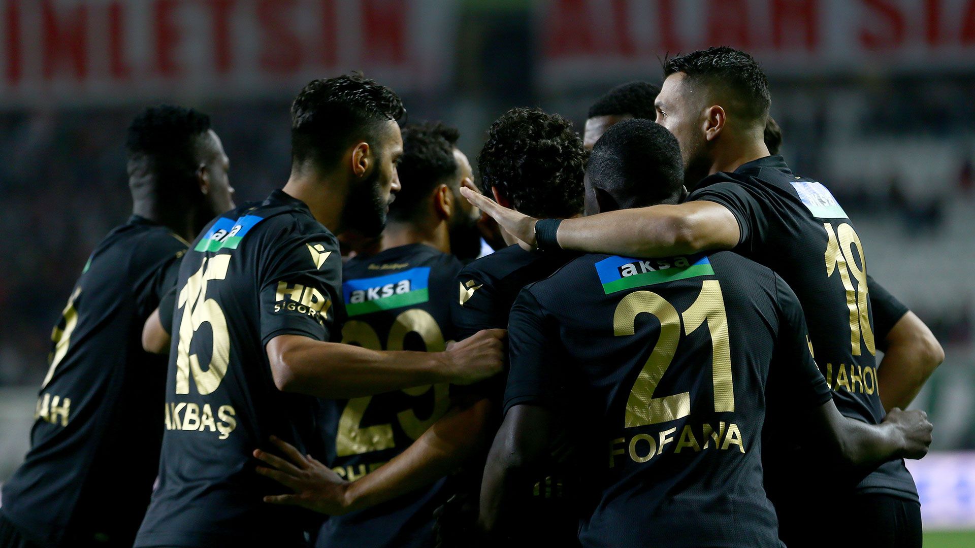 Yeni Malatyaspor Goal Celebration 10212019