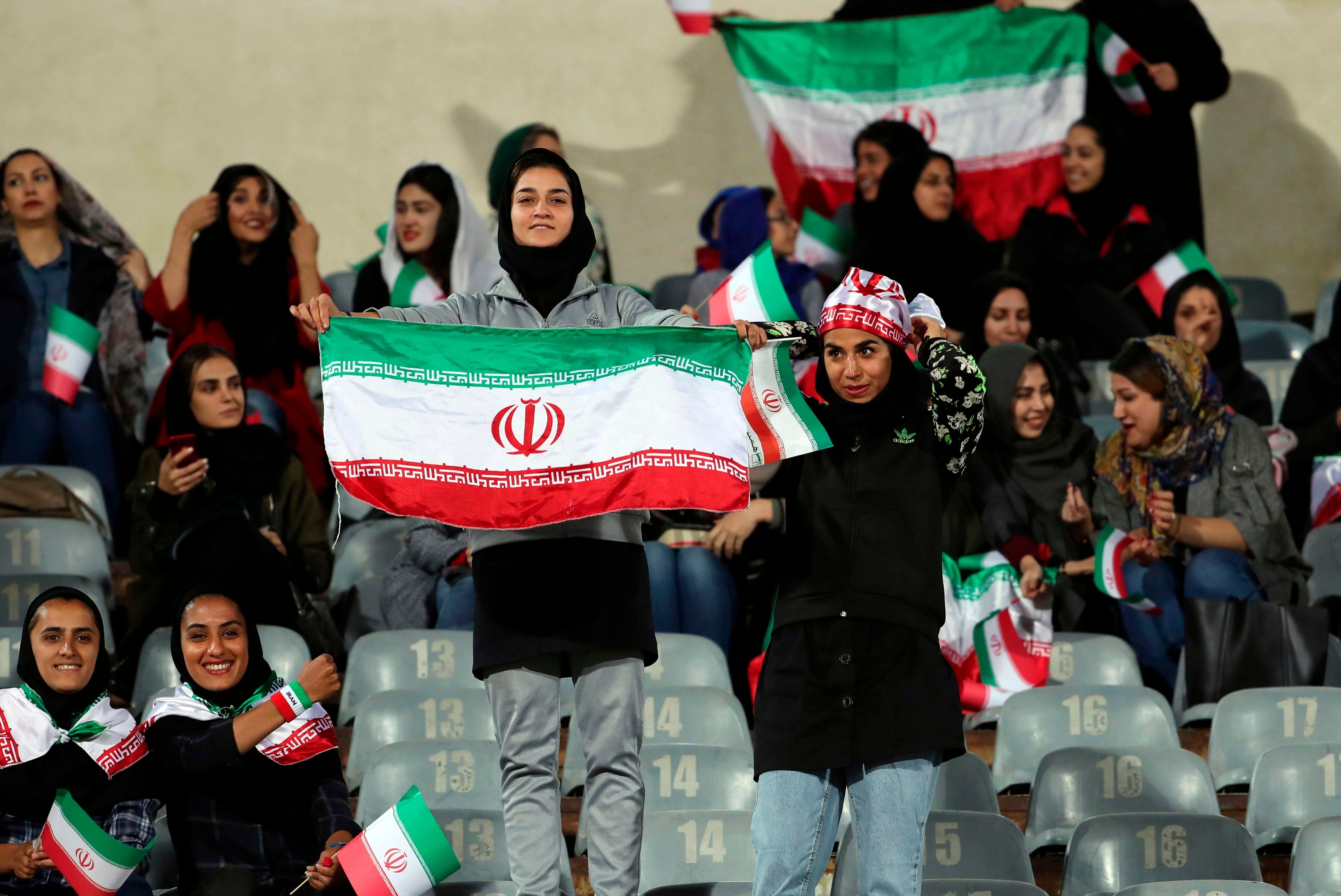 Iran Frauen Women Stadion