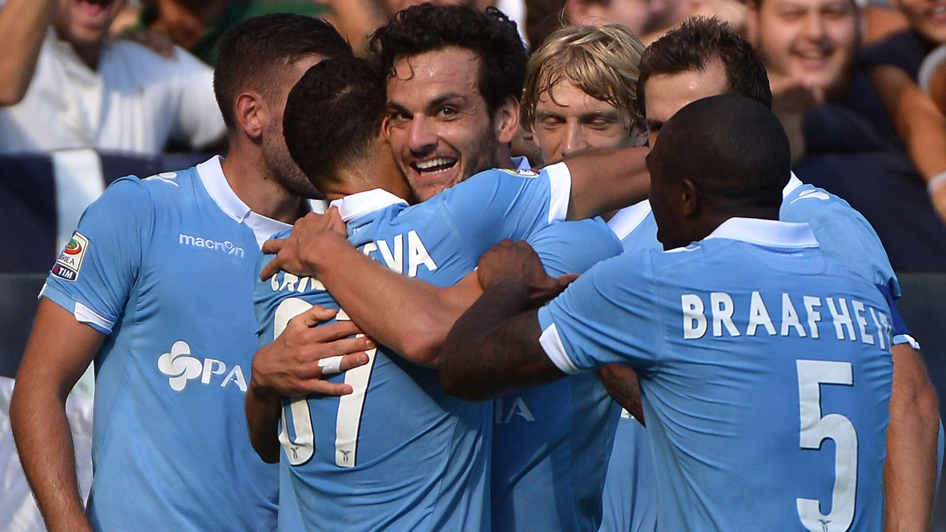 Lazio celebrating