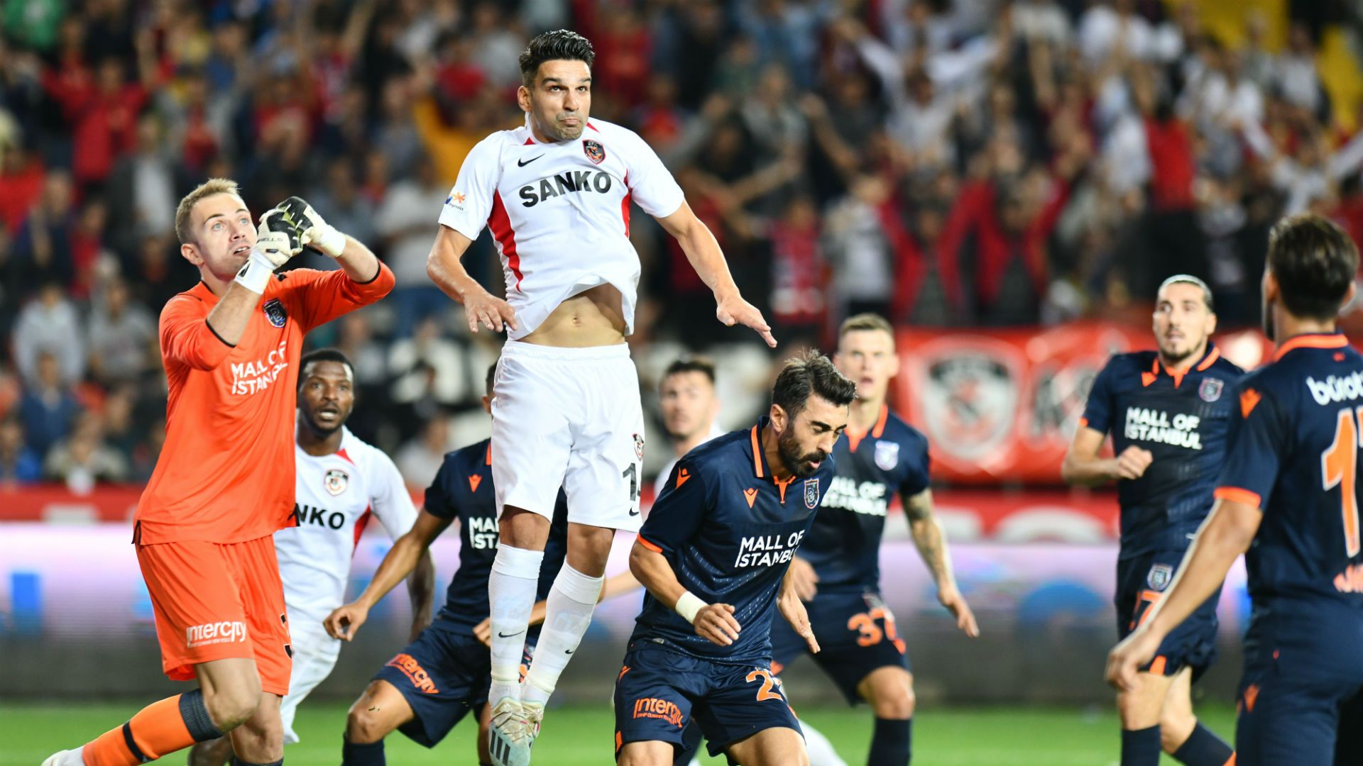 Muhammet Demir Gaziantep v Basaksehir 10062019