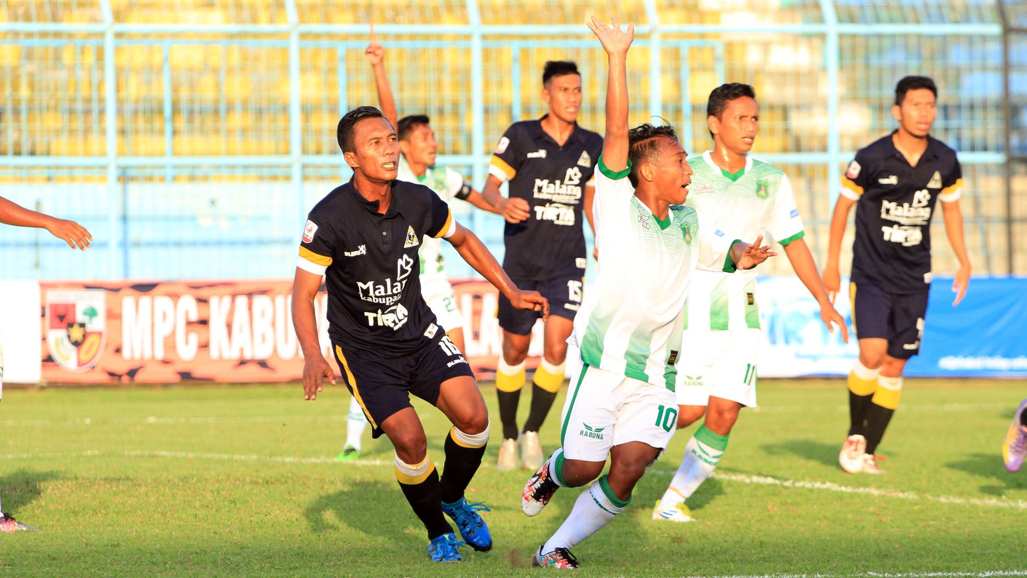 Persekam Metro FC & Persekap Kota Pasuruan
