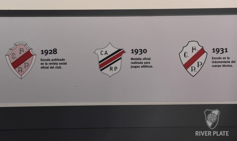 escudos river plate historia