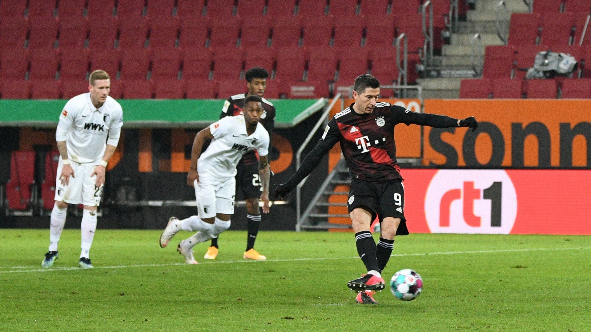 Robert Lewandowski Augsburg Bayern Munchen 20012021