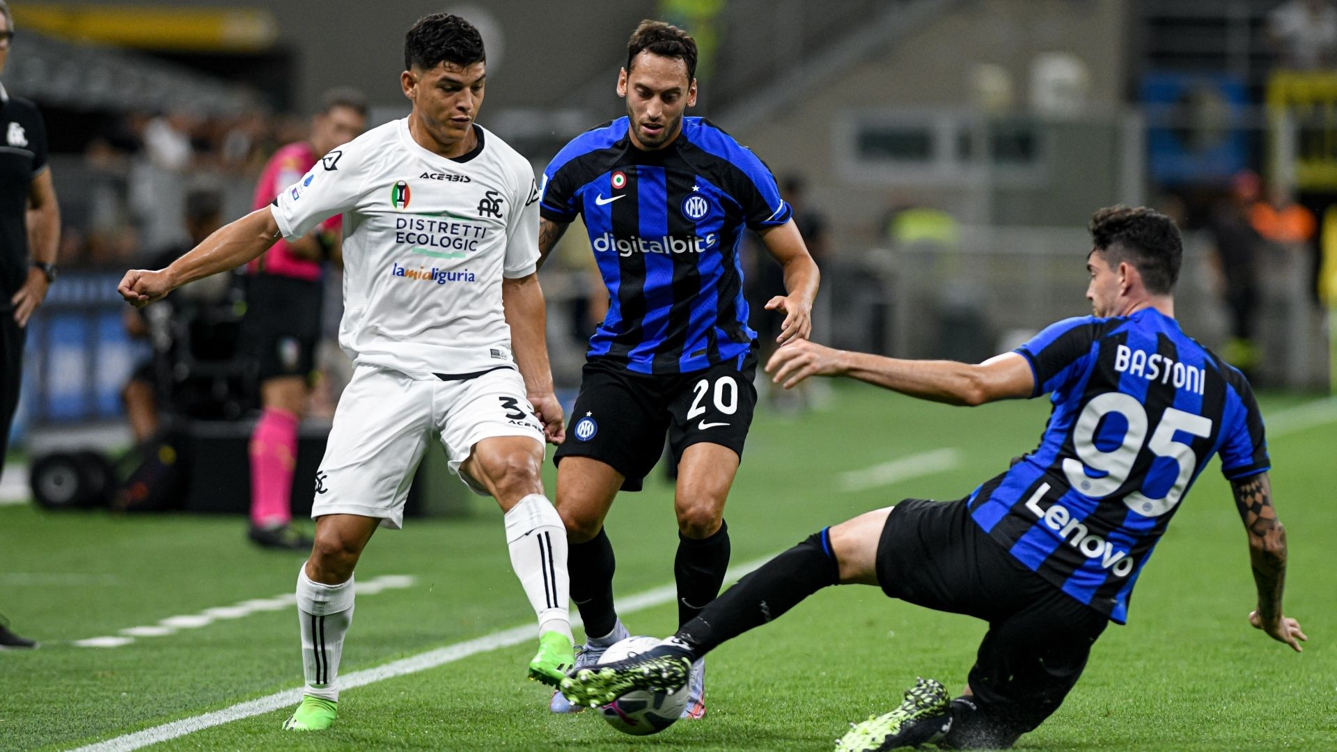 Calhanoglu Bastoni Inter