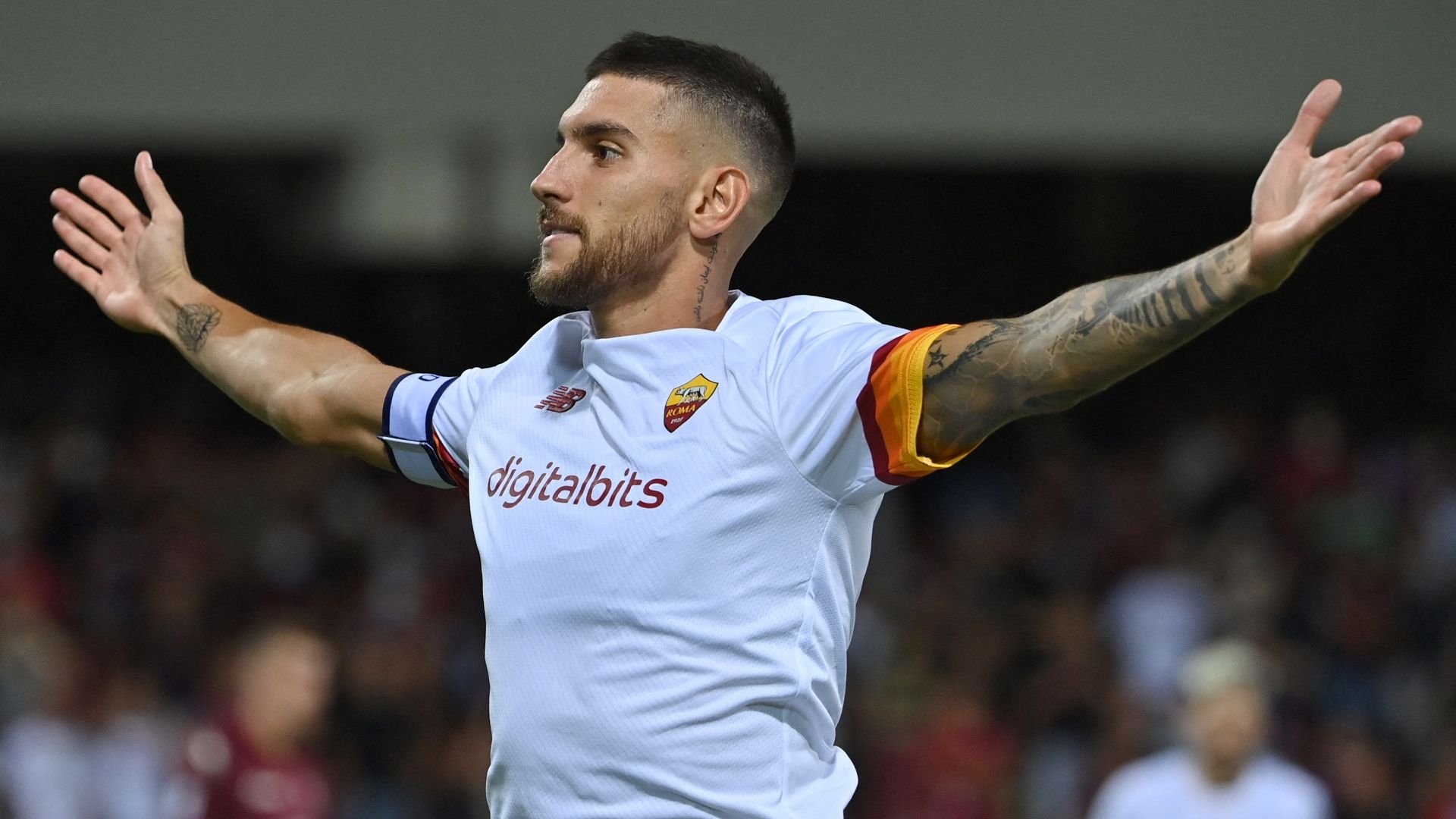 Pellegrini Roma celebrating Serie A