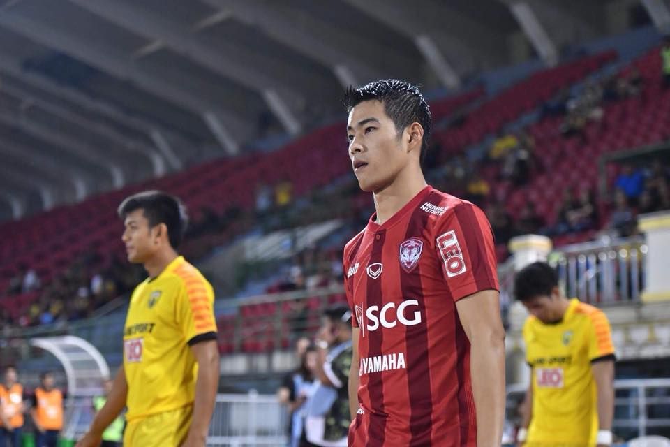 สารัช อยู่เย็น