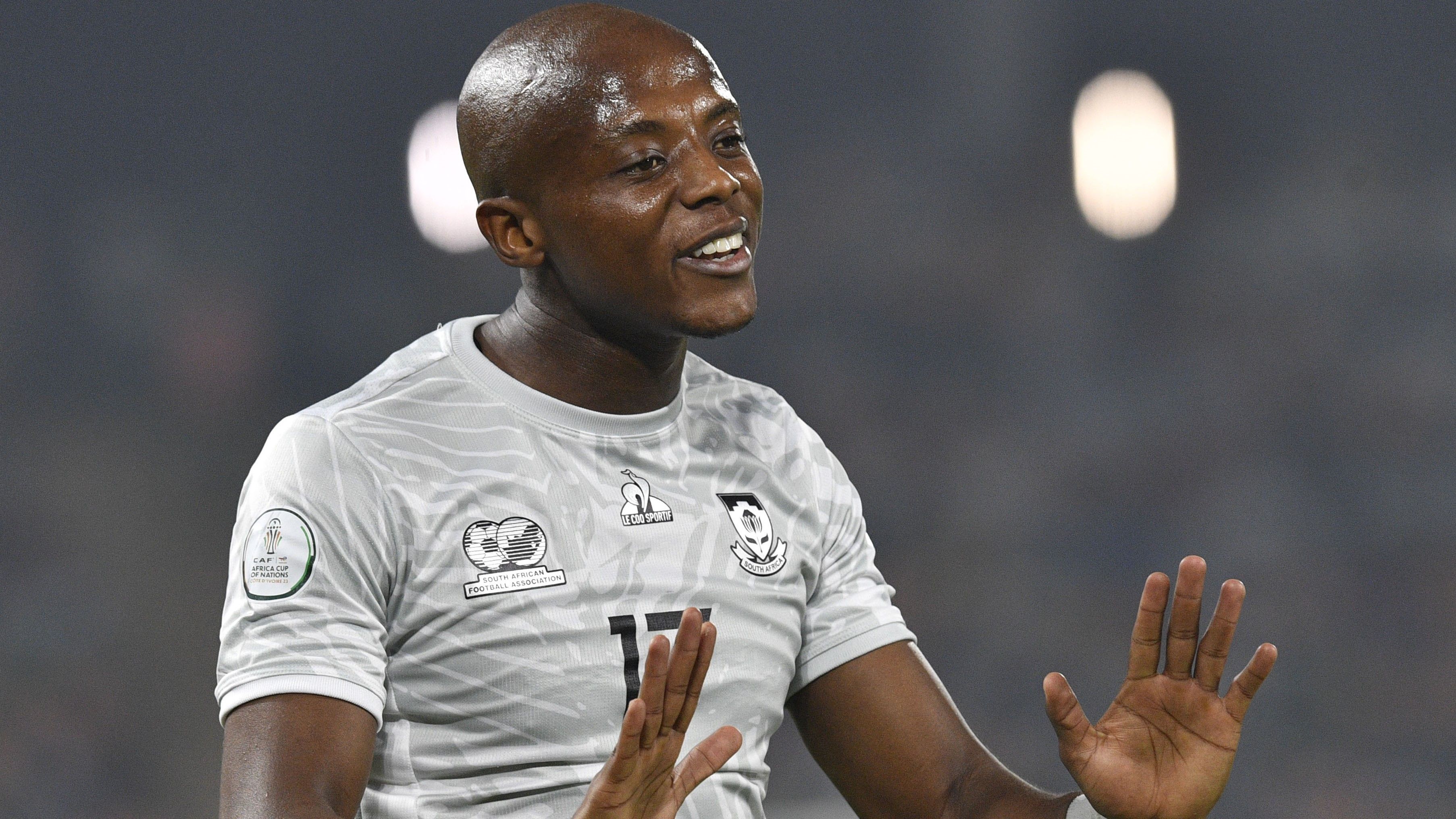 Zakhele Lepasa, Orlando Pirates