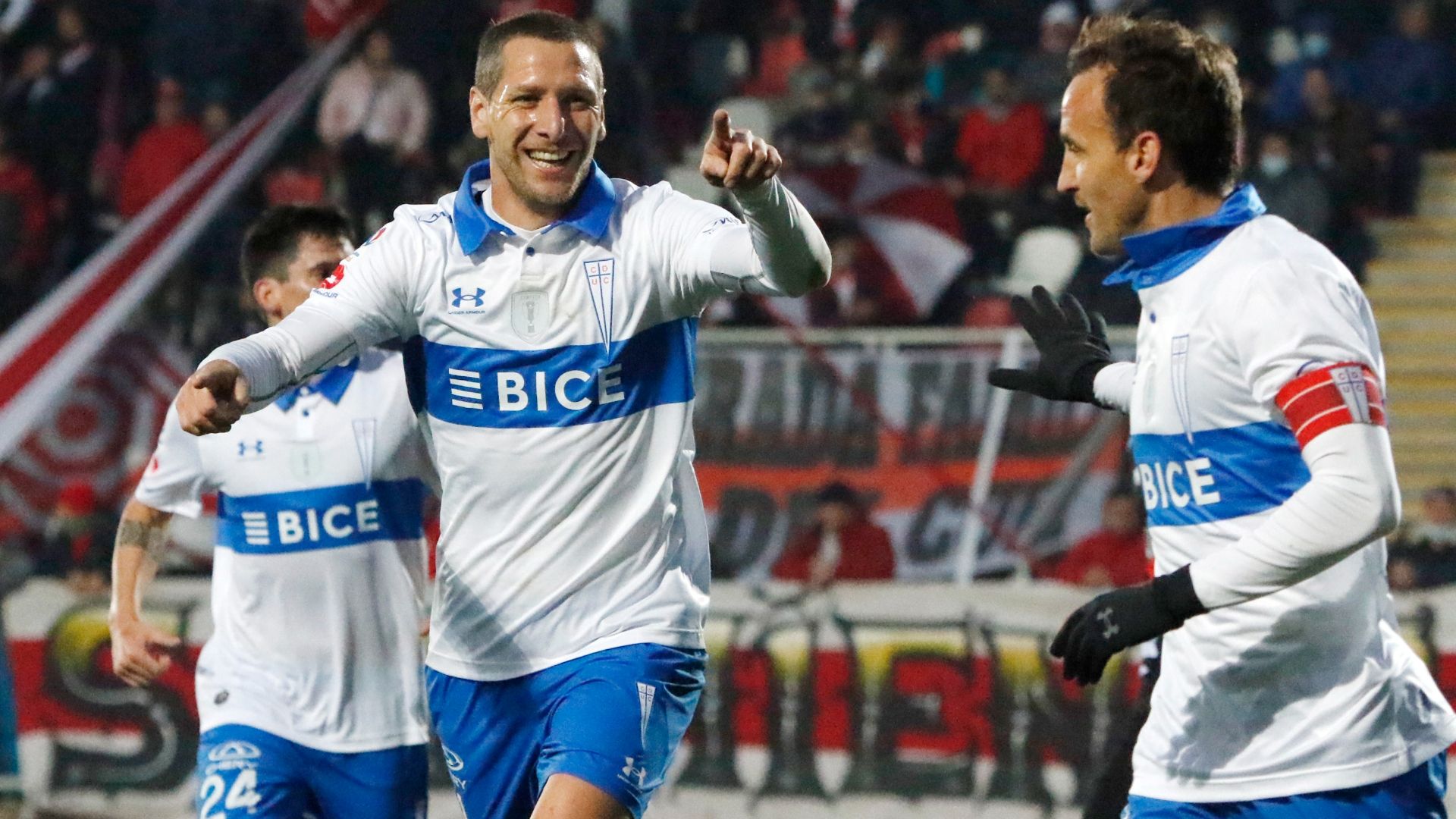 Luciano Aued José Pedro Fuenzalida Universidad Católica