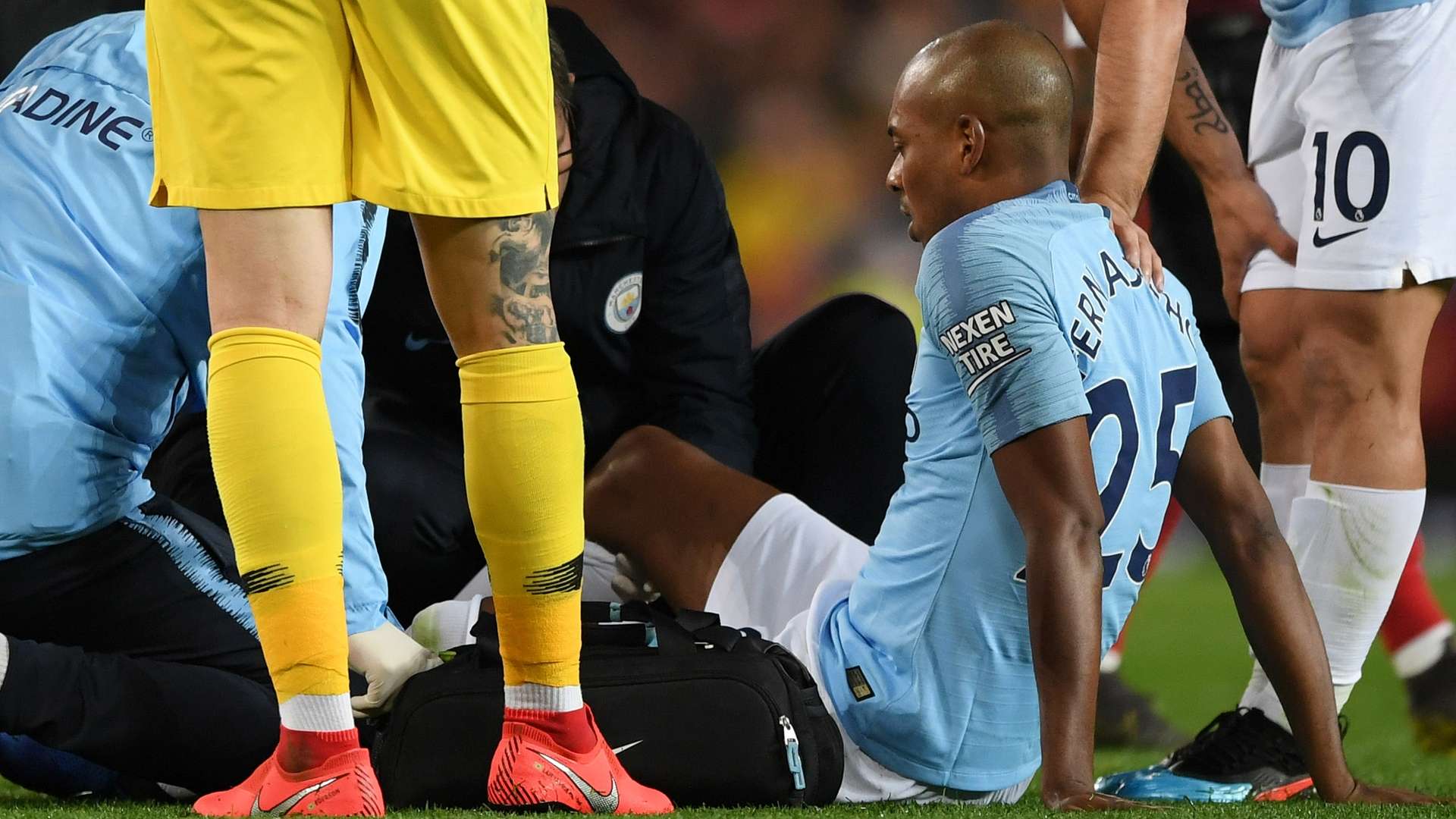 Fernandinho - Cropped