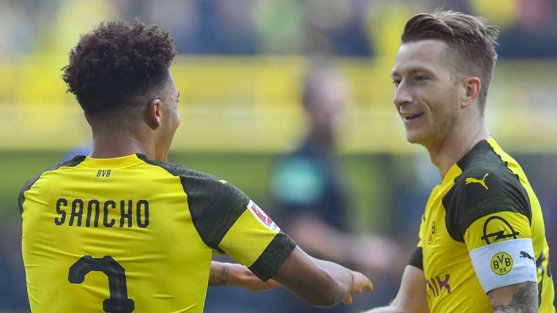 Jadon Sancho Marco Reus Dortmund 2018