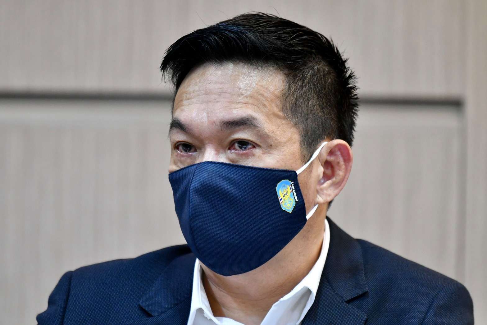 อดิศักดิ์ เบ็ญจศิริวรรณ