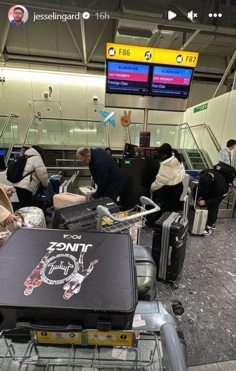 Jesse Lingard airport