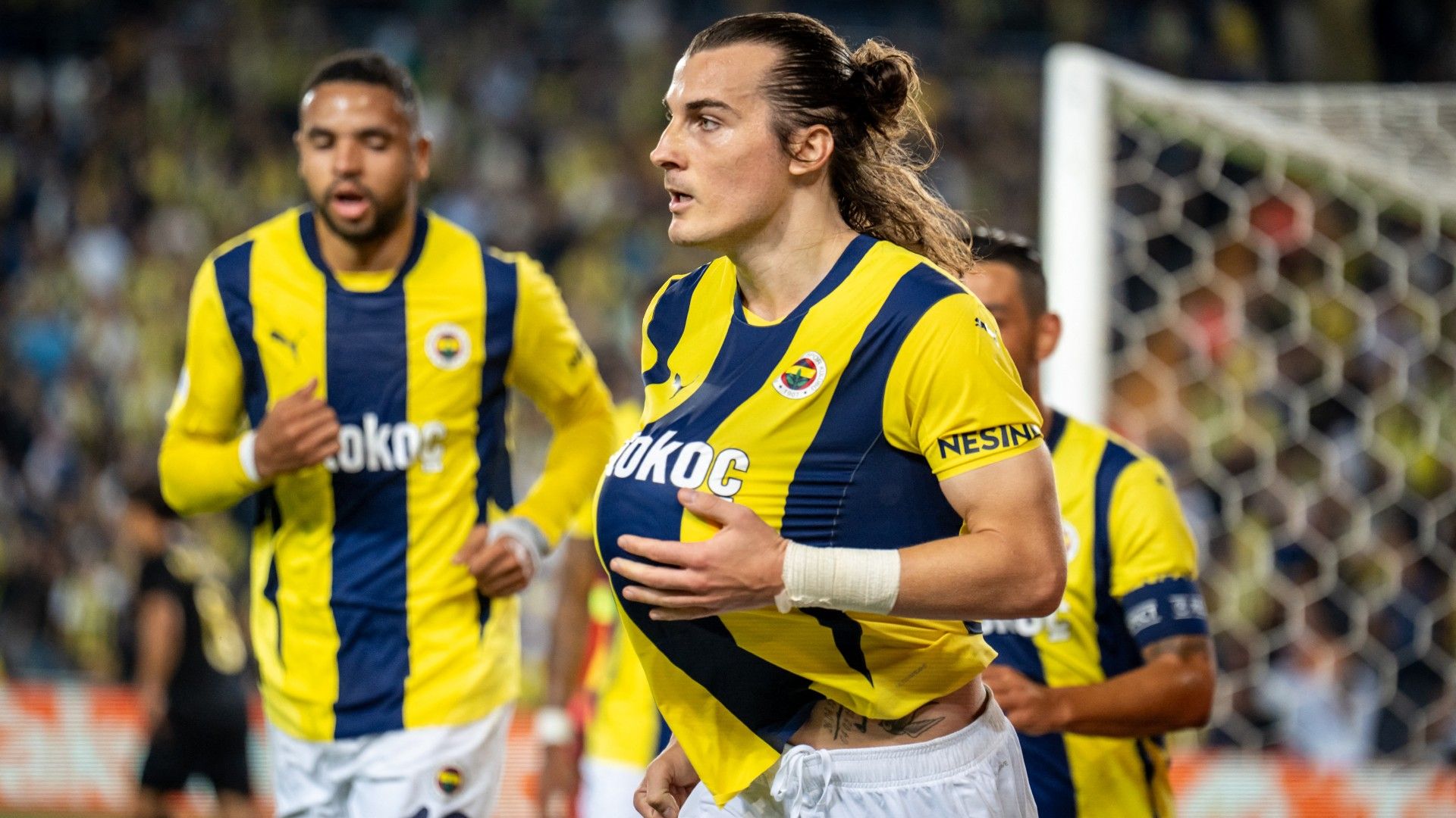 Caglar Soyuncu of Fenerbahce celebrates his goal 