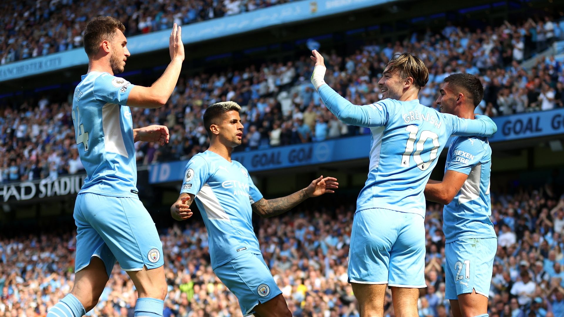 Man City celebrate Ferran Torres goal vs Arsenal