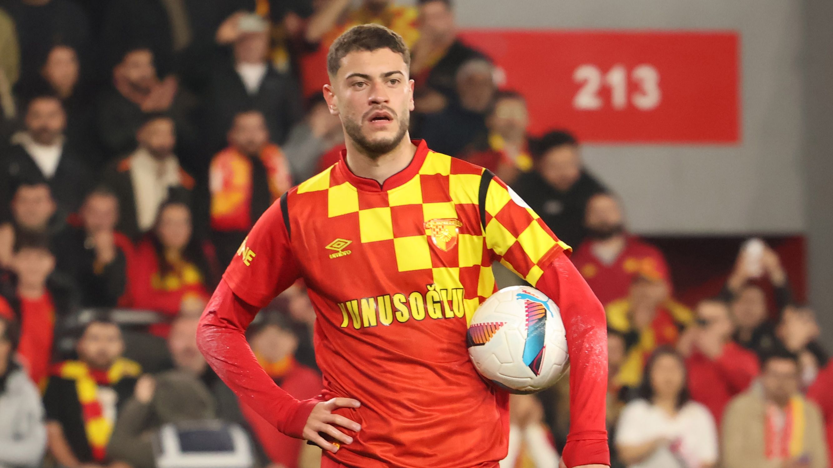 RB Leipzig land €25m Sesko replacement