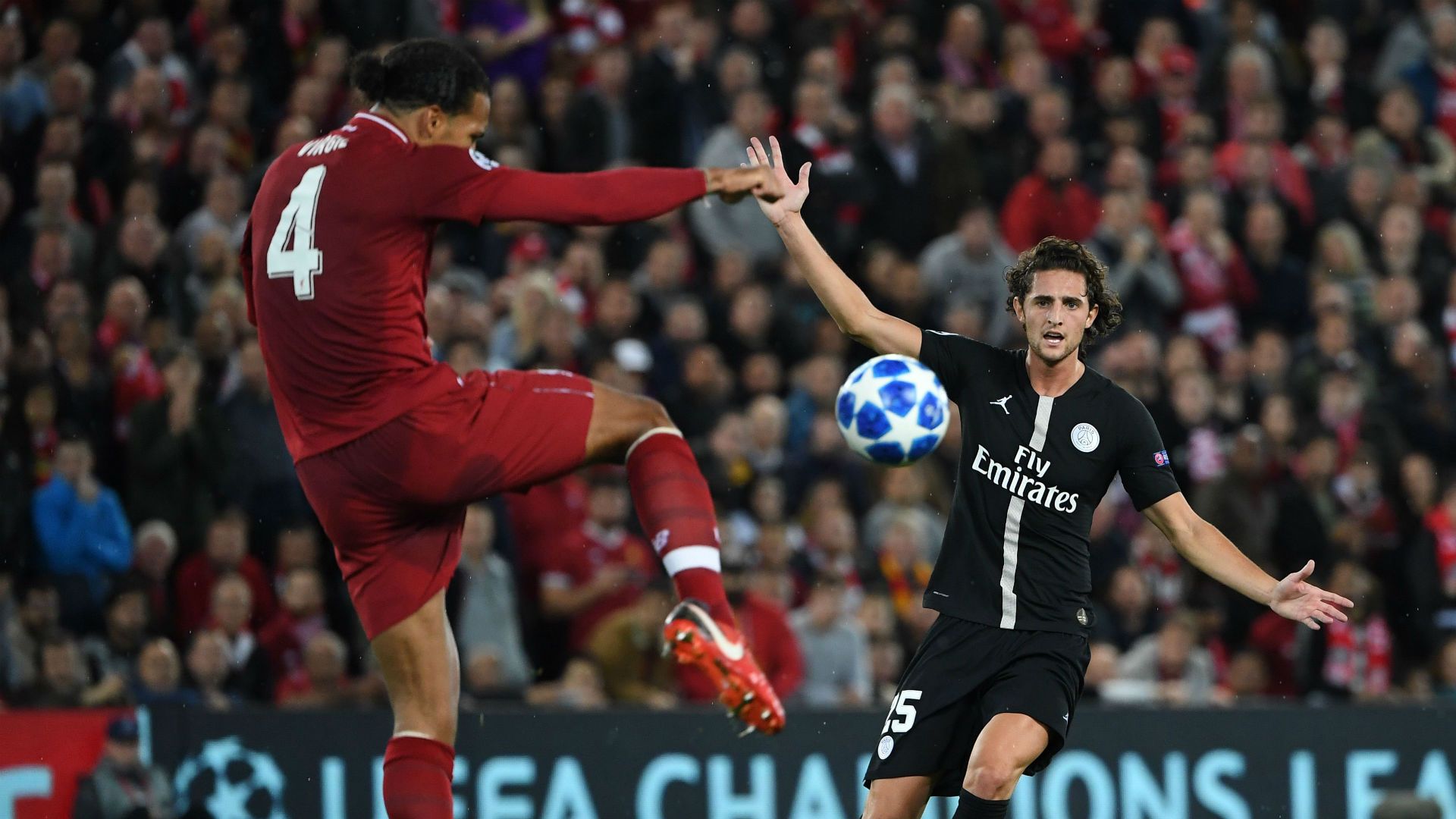 Virgil van Dijk Liverpool v PSG