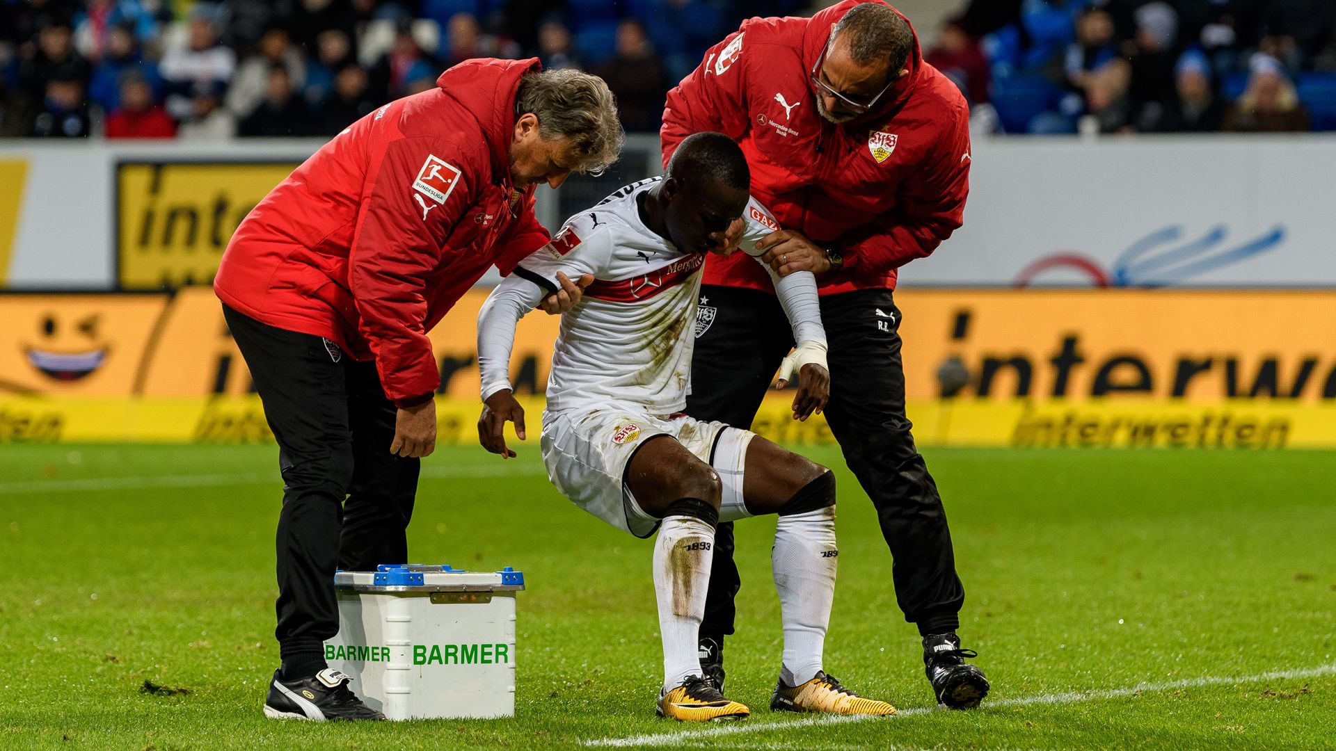 Chadrac Akolo VfB Stuttgart Bundesliga 13122017