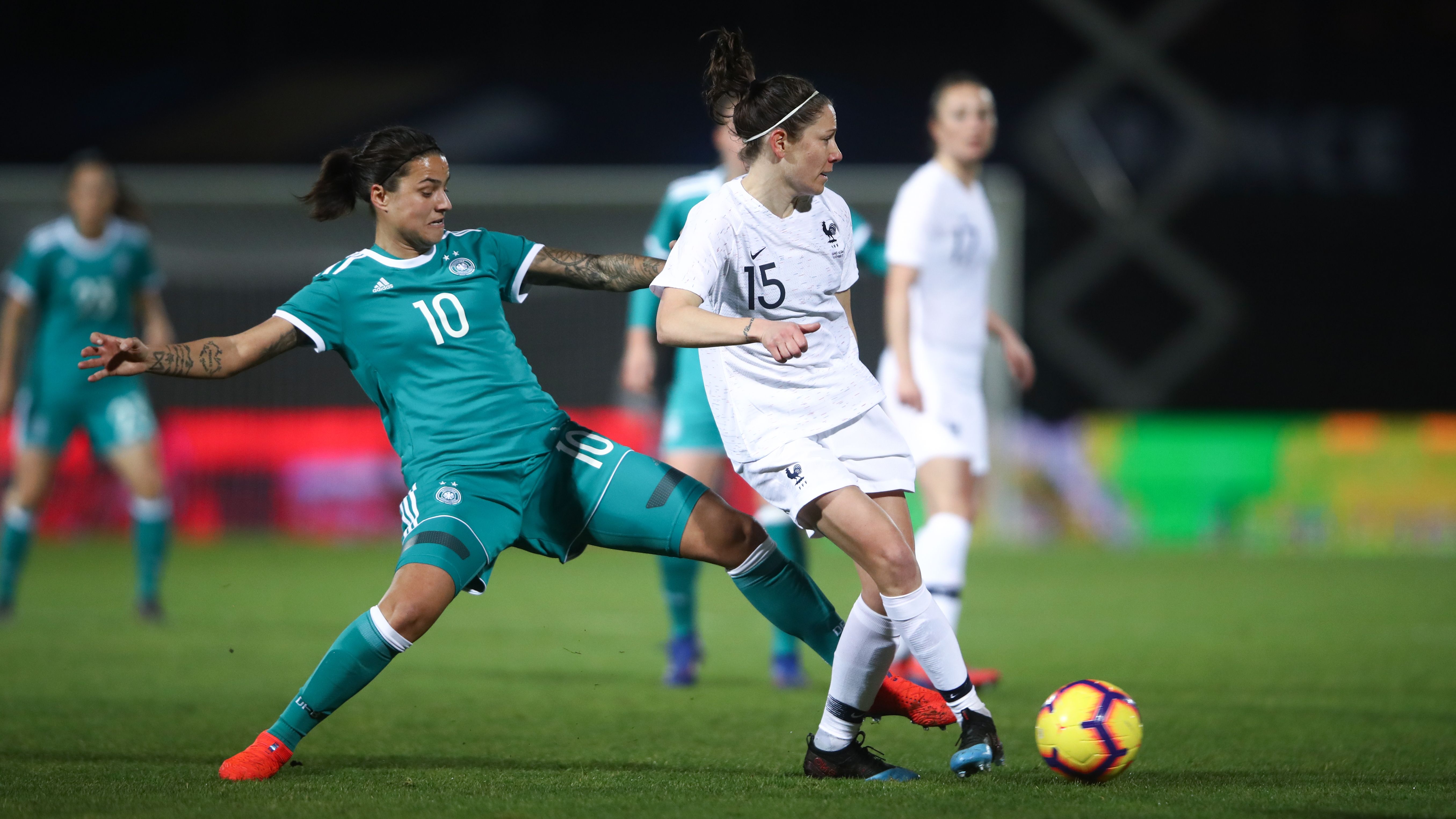 Elise Bussaglia - France féminines