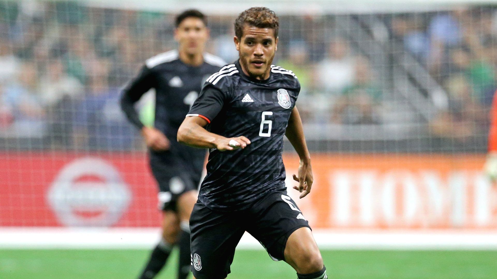 Jonathan dos Santos Selección mexicana 111019