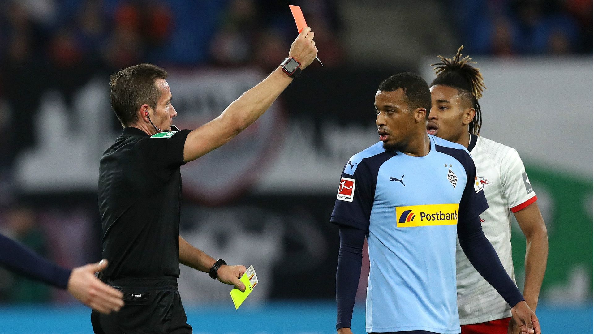 Alassane Plea Tobias Stieler RB Leipzig Borussia Monchengladbach Bundesliga 2020