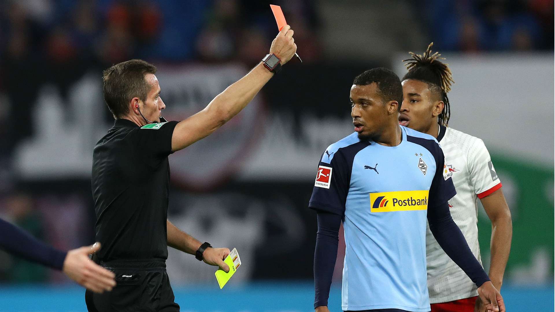 Alassane Plea Tobias Stieler RB Leipzig Borussia Monchengladbach Bundesliga 2020