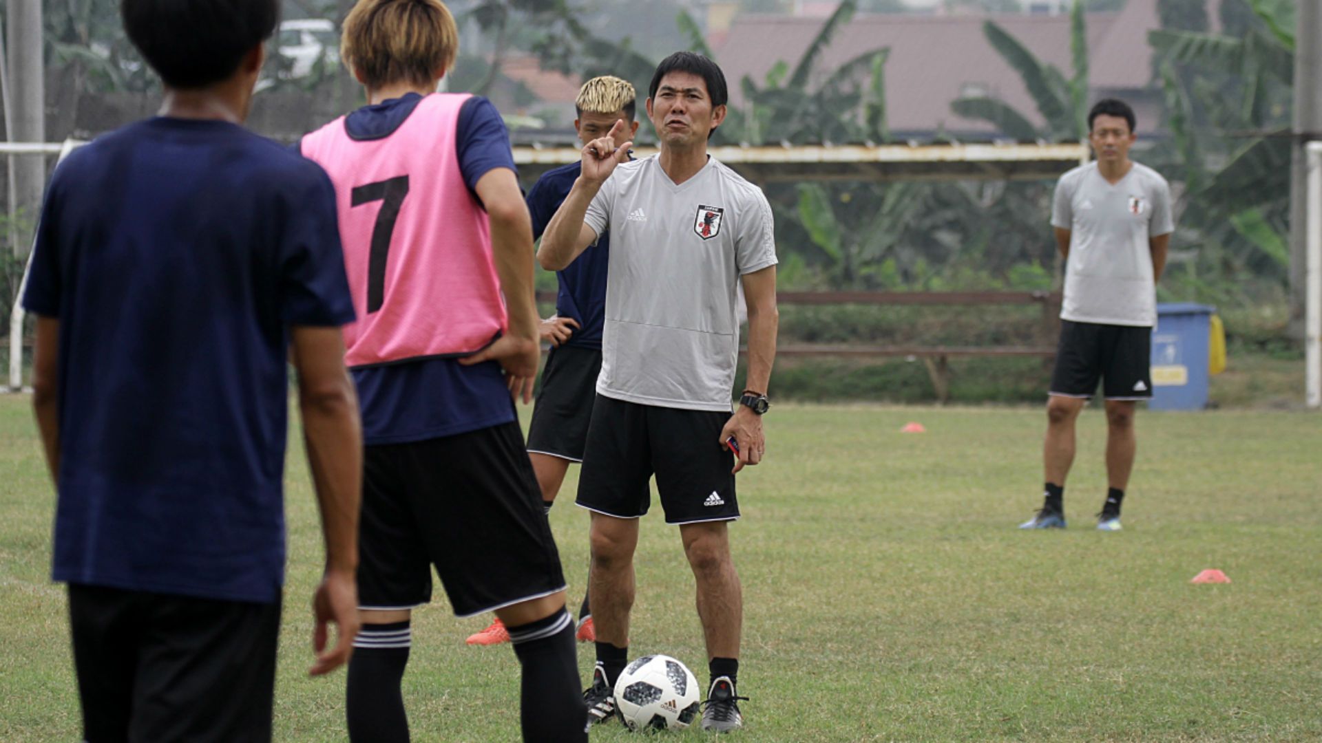 2018-08-24-asian-games-moriyasu-japan