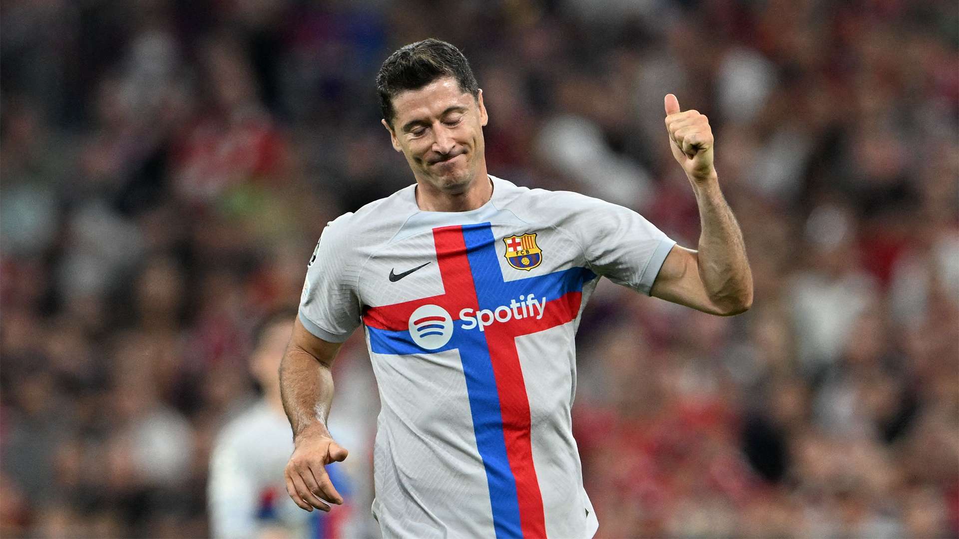 Robert Lewandowski react Barcelona Bayern Munich 2022-23
