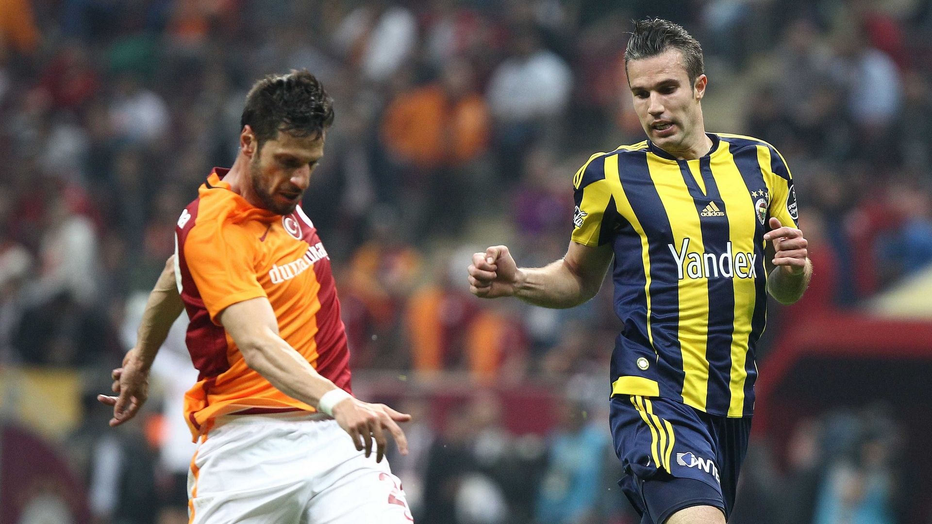 Hakan Balta Robin van Persie Galatasaray Fenerbahce STSL 04132016