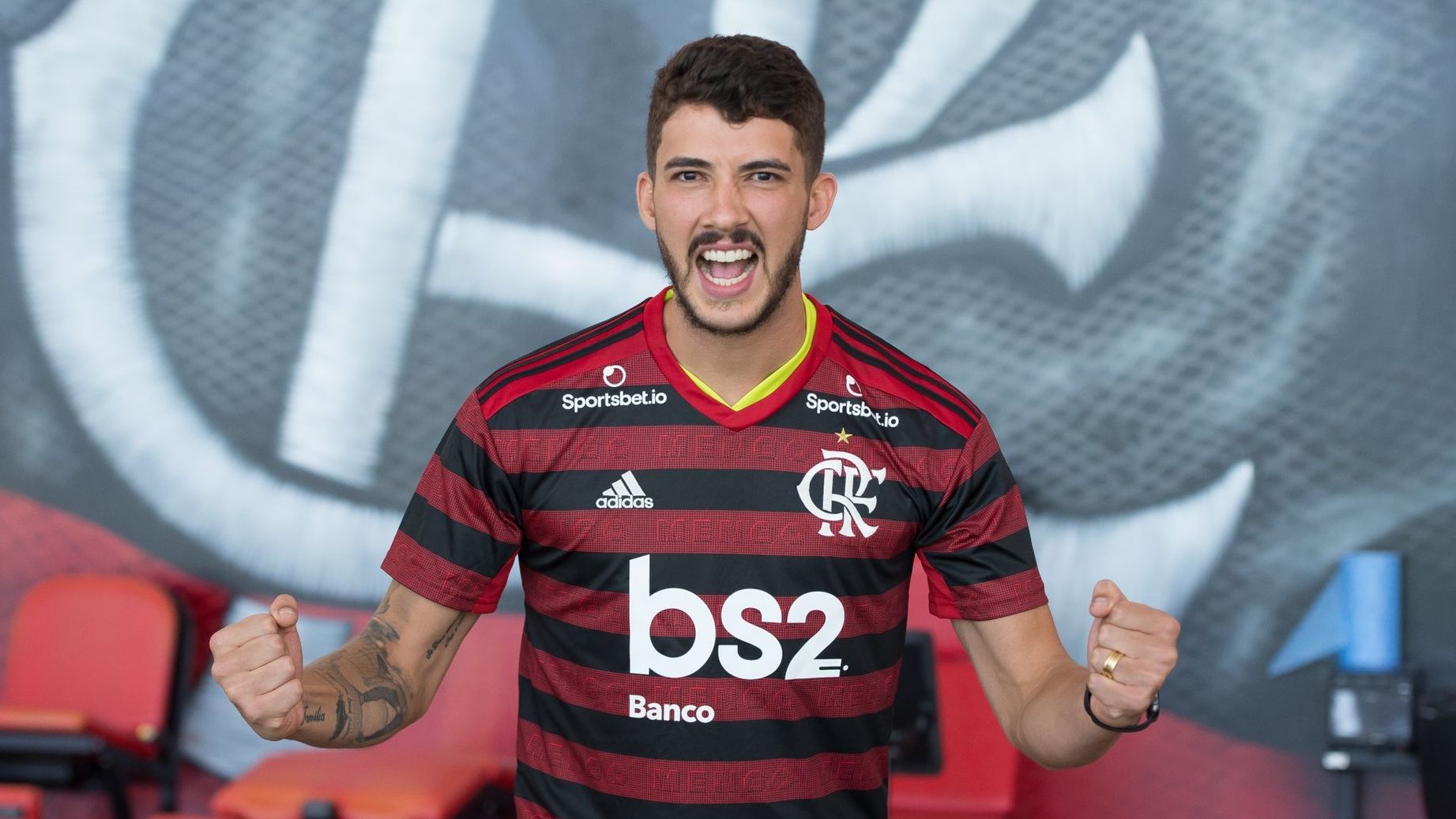 Gustavo Henrique apresentado no Flamengo