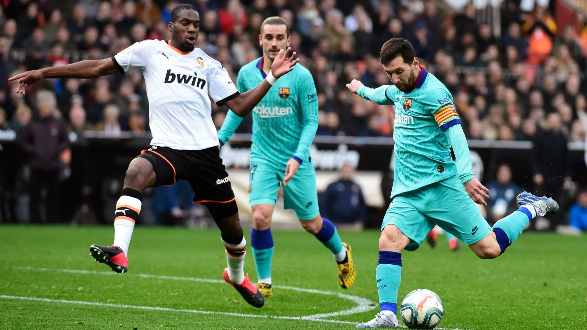 Valencia v Barcelona 01252020