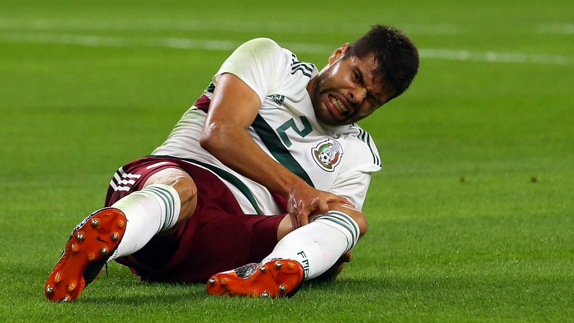 Néstor Araujo México