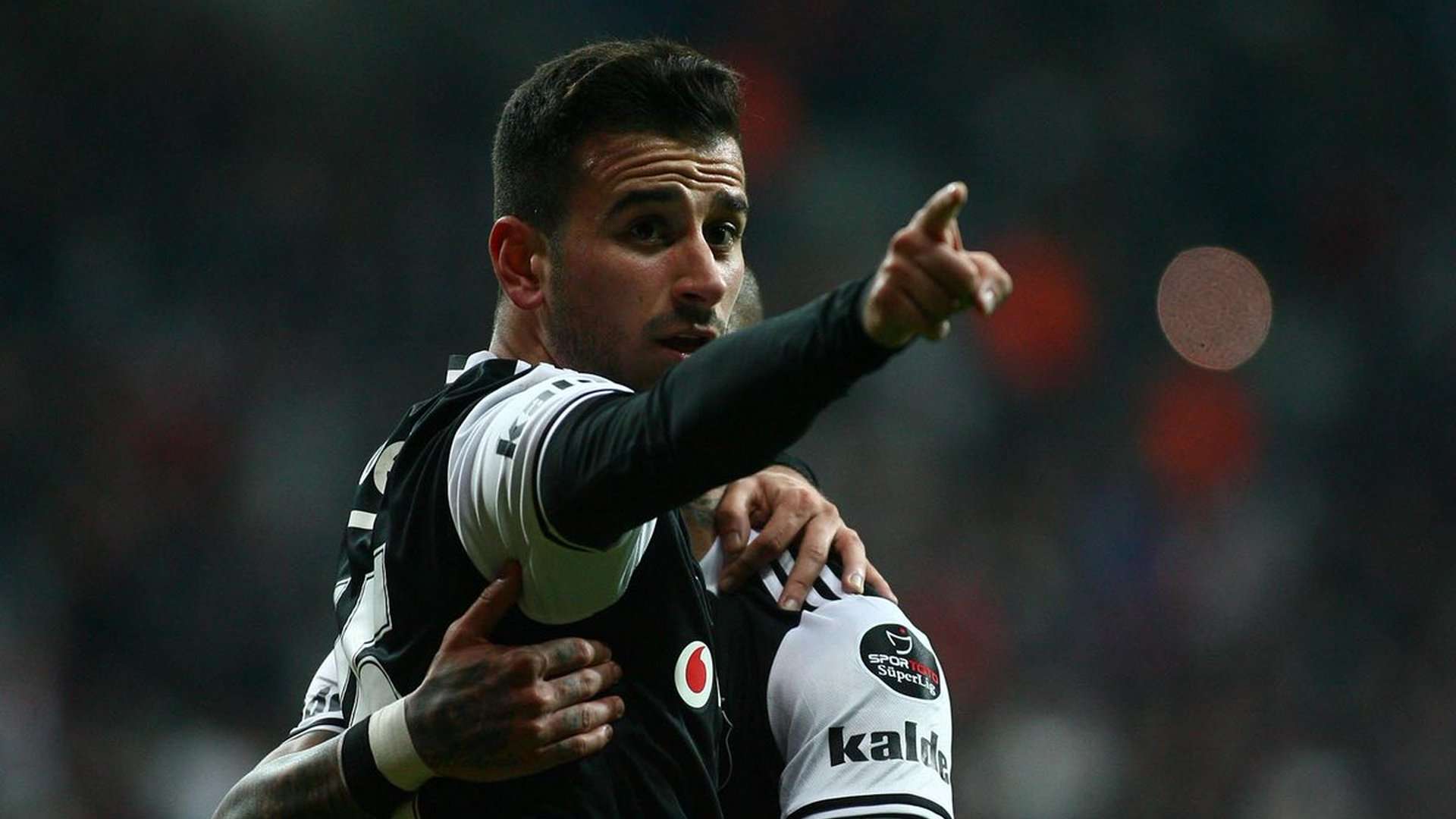 Oguzhan Ozyakup Besiktas 242017