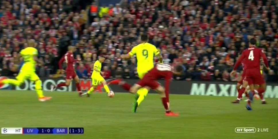 Liverpool Barcelona Luis Suarez kicking Andy Robertson