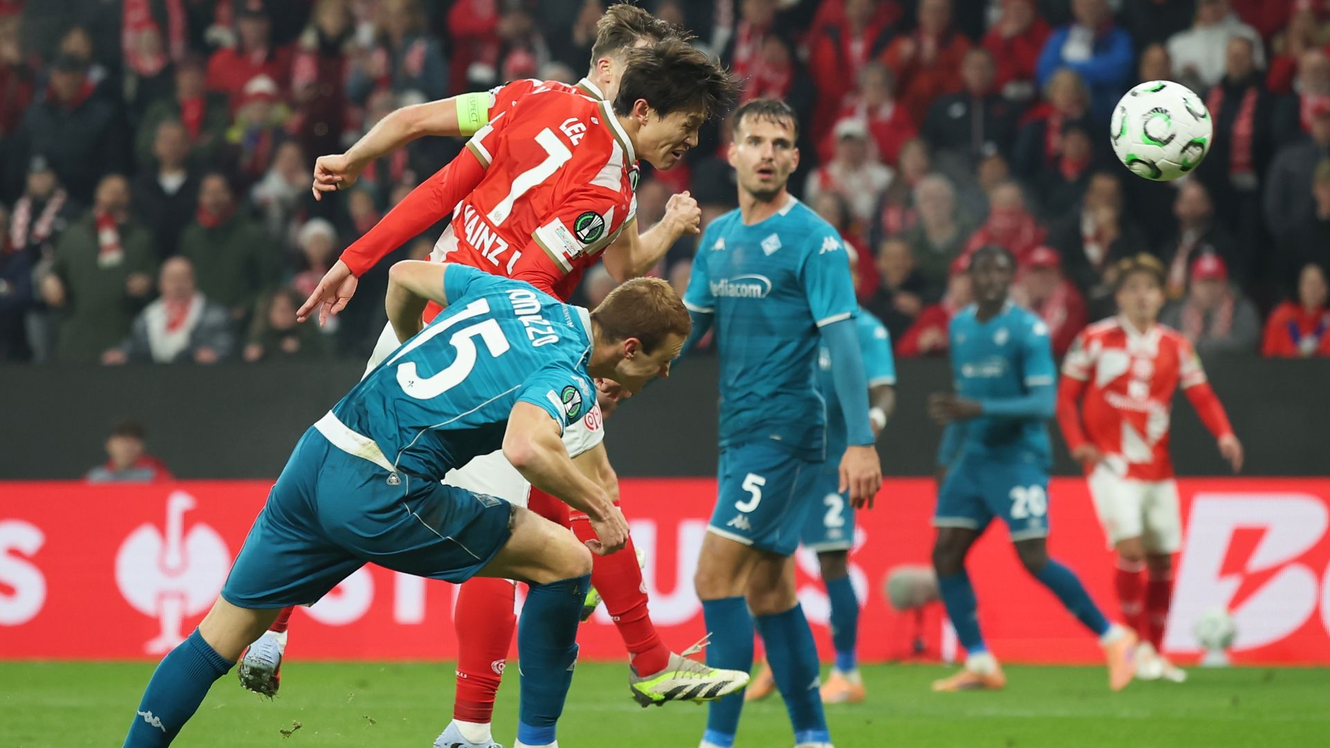 Mainz Fiorentina Lee Comuzzo