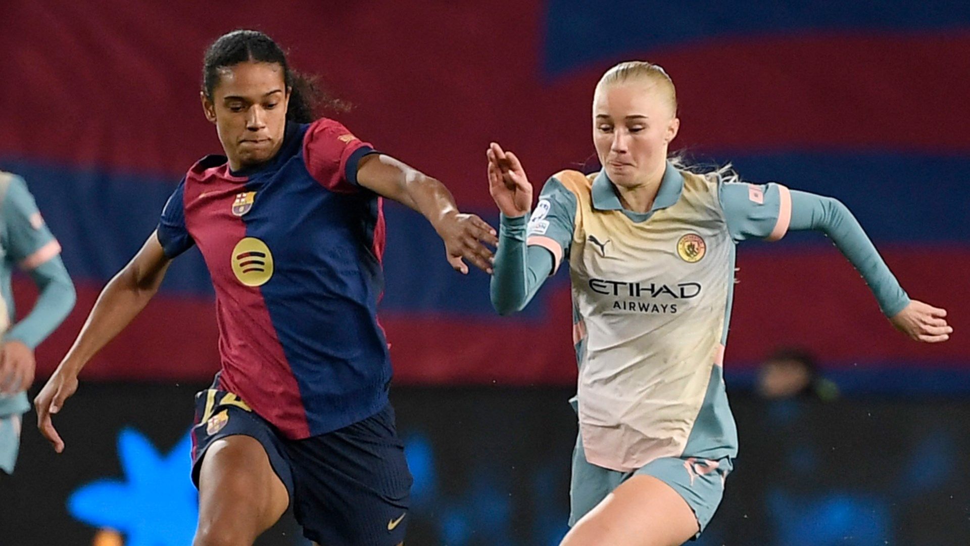 Esmee Brugts Laura Blindkilde Brown Barcelona Man City Women 2024-25