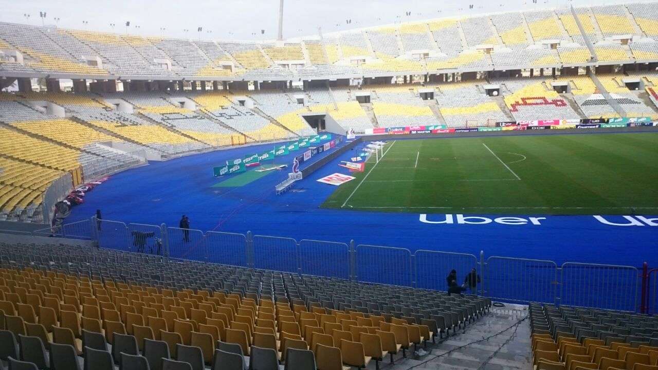 ملعب برج العرب