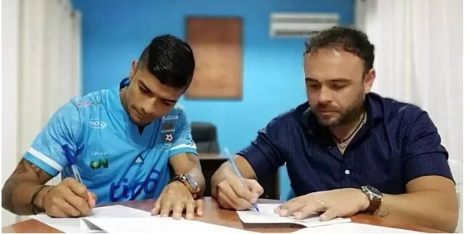 Gabriel Ríos, Blooming