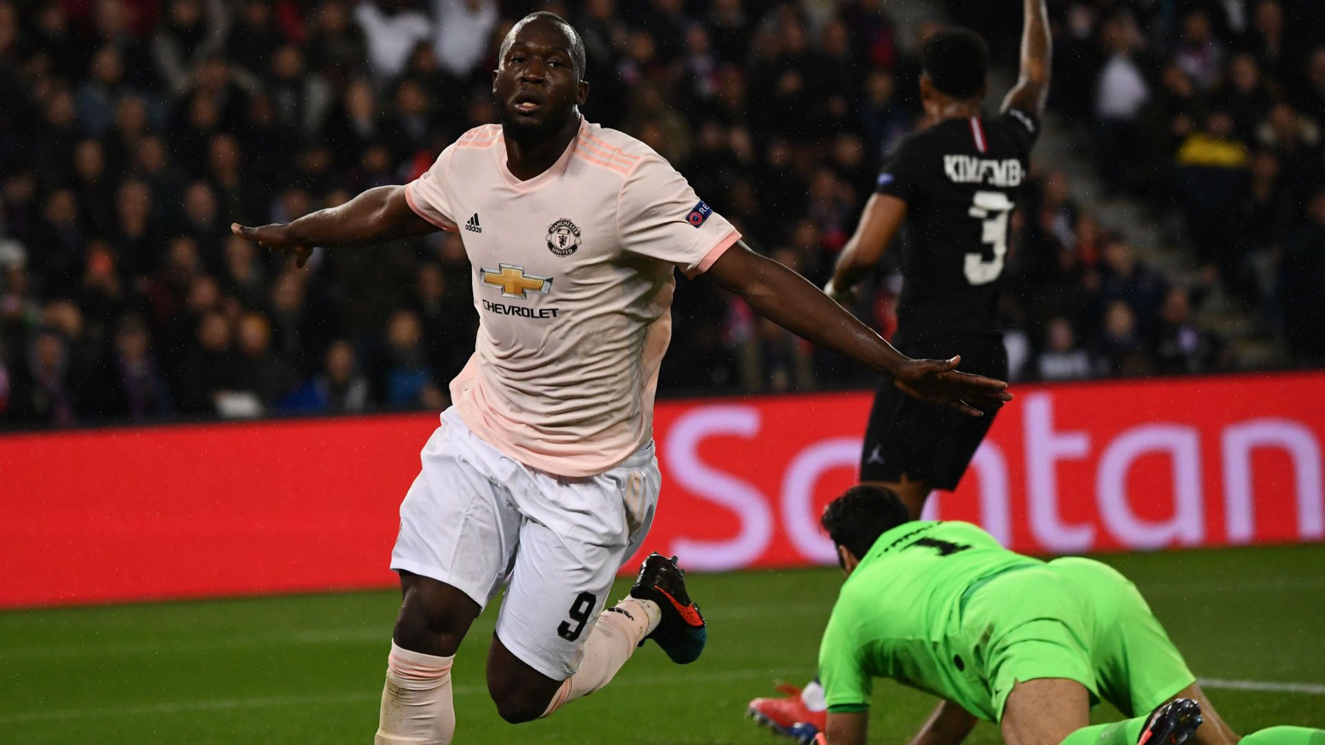 Romelu Lukaku Gianluigi Buffon PSG Manchester United UEFA Champions League 06032019