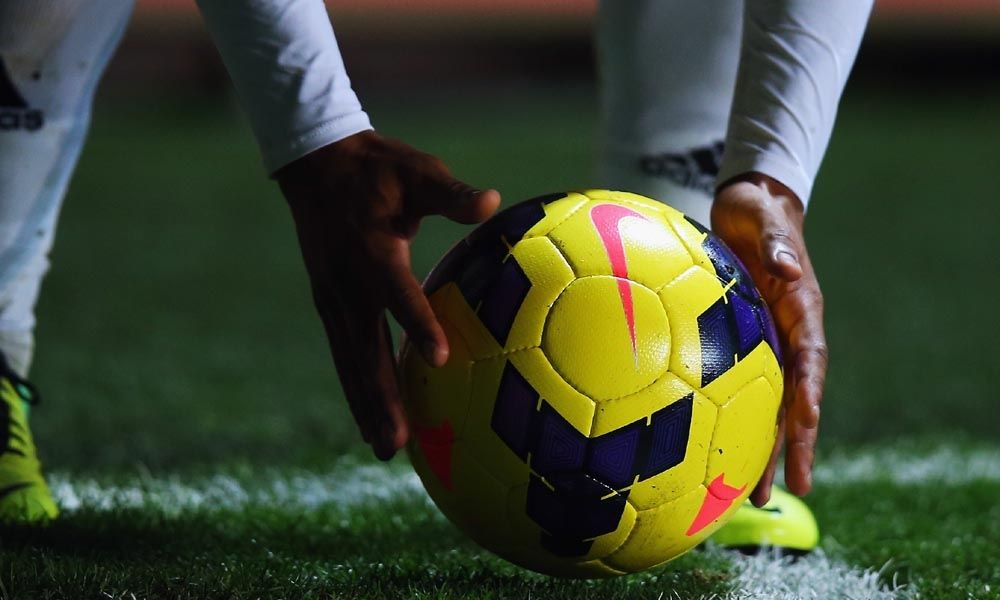 Nike Incyte ball Swansea City West Ham United English Premier League