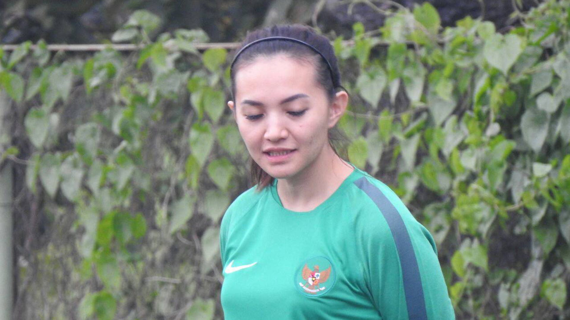 Grace Joselini Corlesa - Dokter Timnas Wanita Indonesia