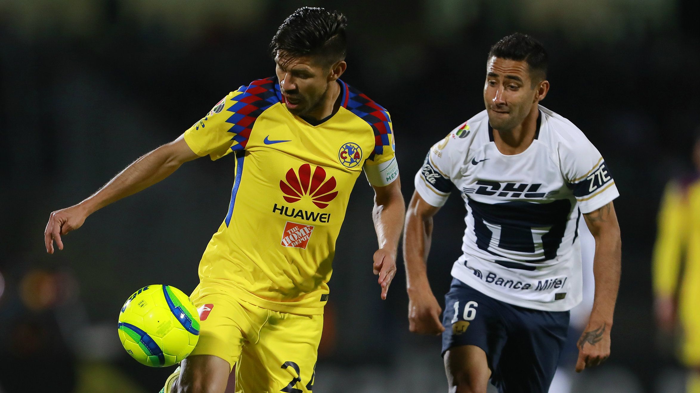 Oribe Peralta Luis Fuentes Pumas América