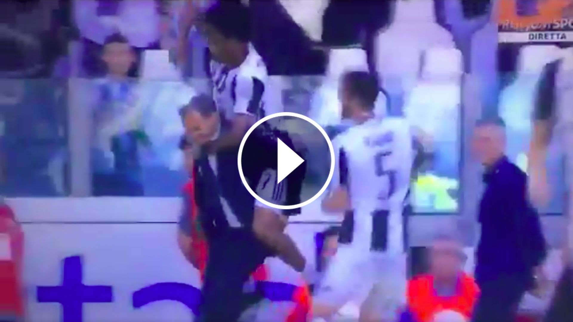 Juan Cuadrado Juventus play