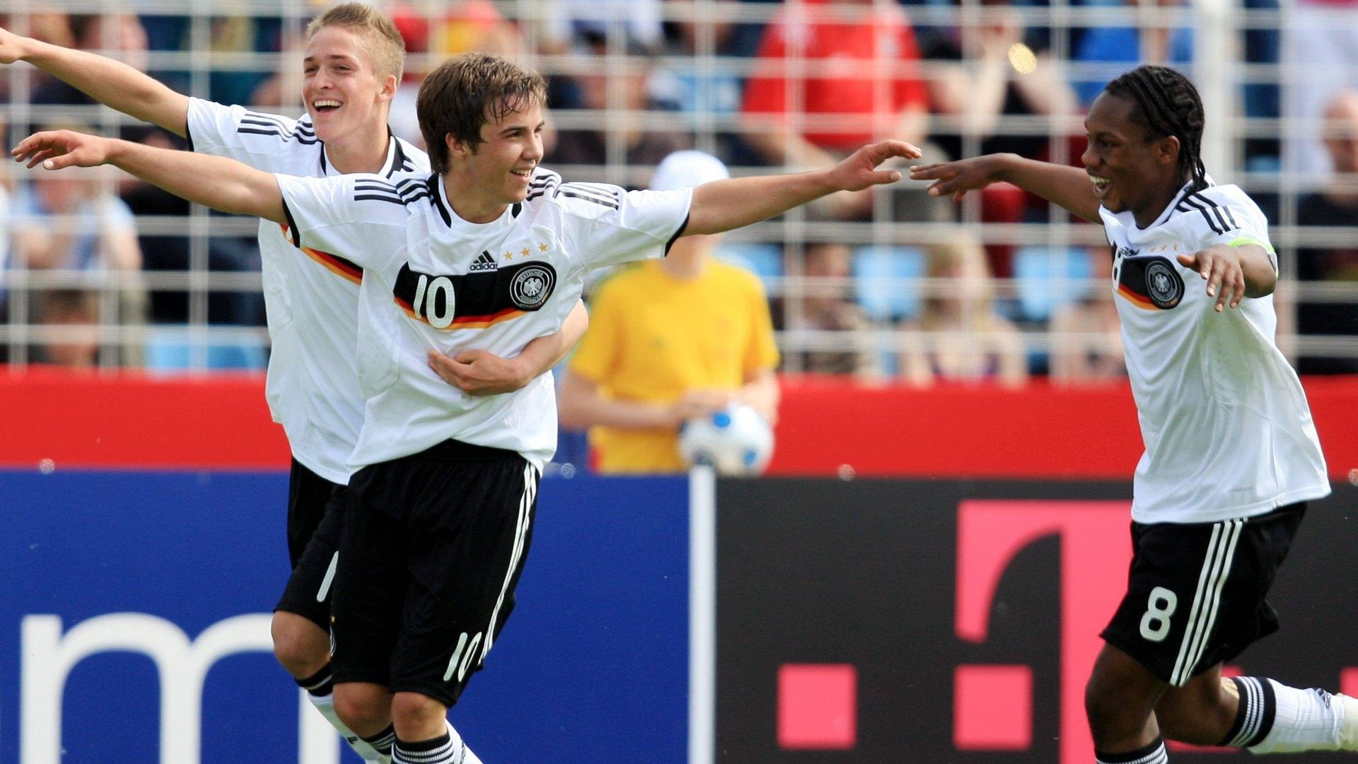 ONLY GERMANY // Reinhold Yabo Mario Götze Manuel Jantzer 09052009