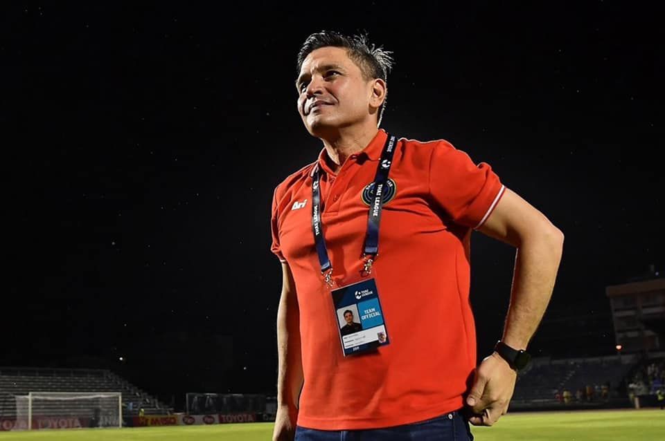 ธเนศ พานิชชีวะ