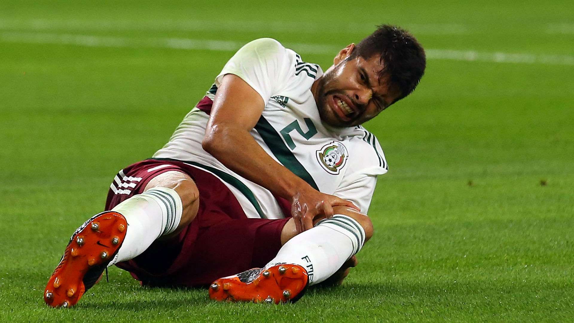 Nestor Araujo Mexico 2018