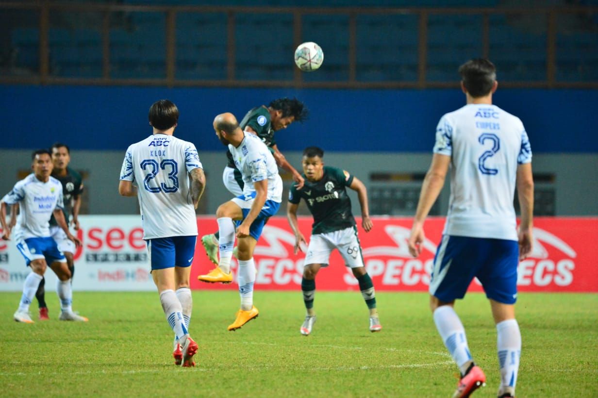 Tira Persikabo - Persib Bandung