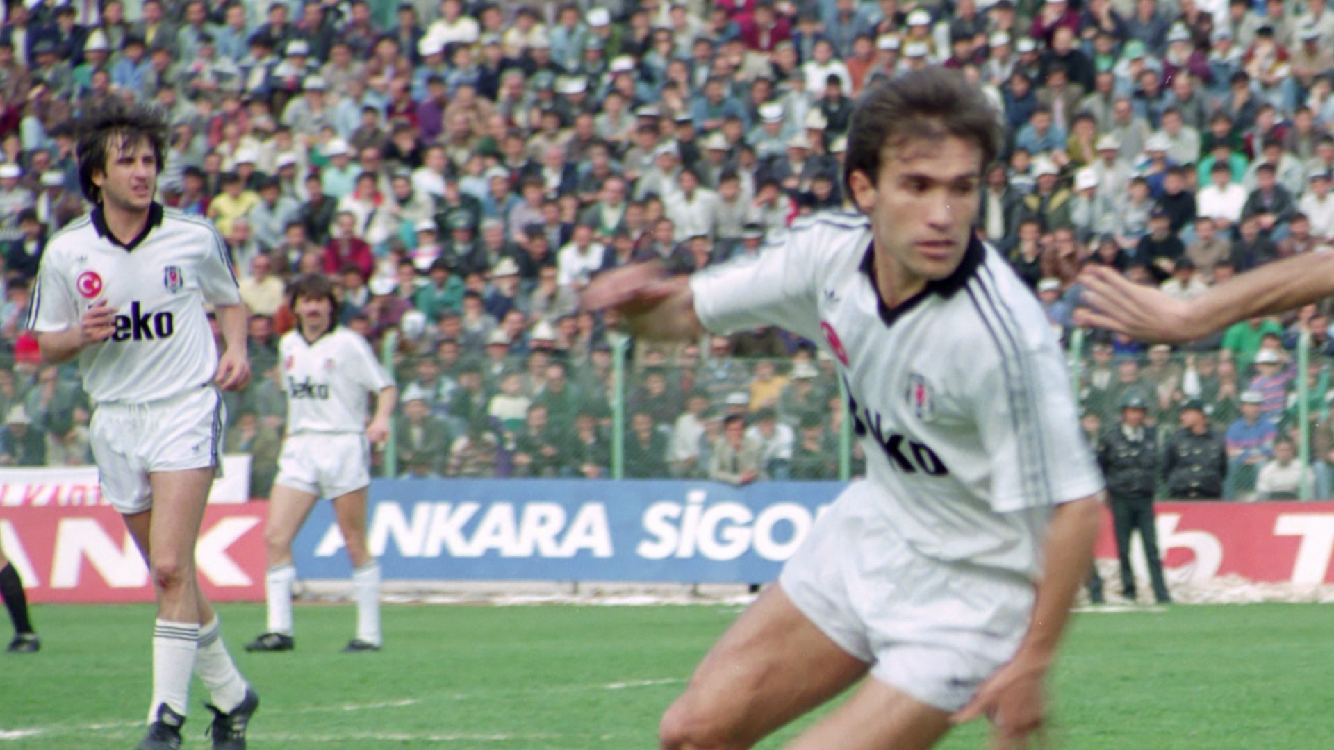 Feyyaz Ucar Ali Gultiken Besiktas